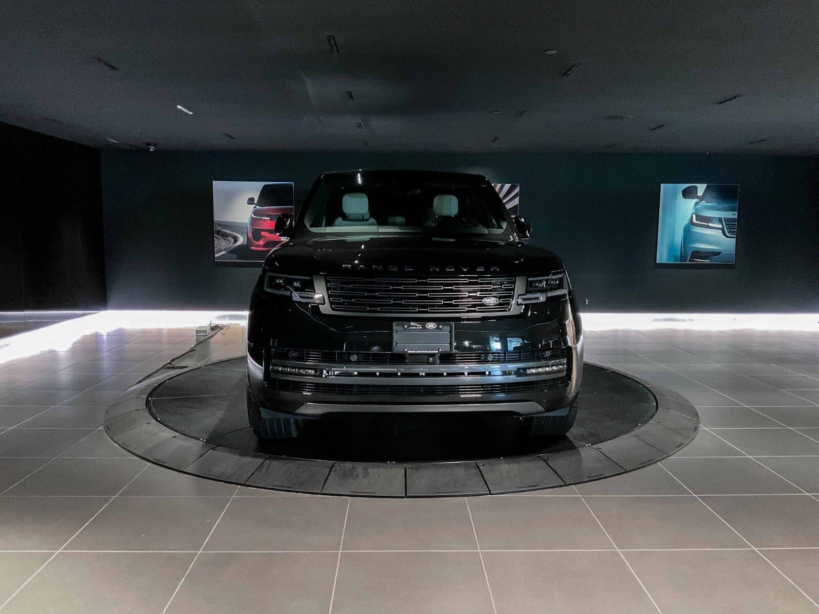 2026 Land Rover Range Rover SE