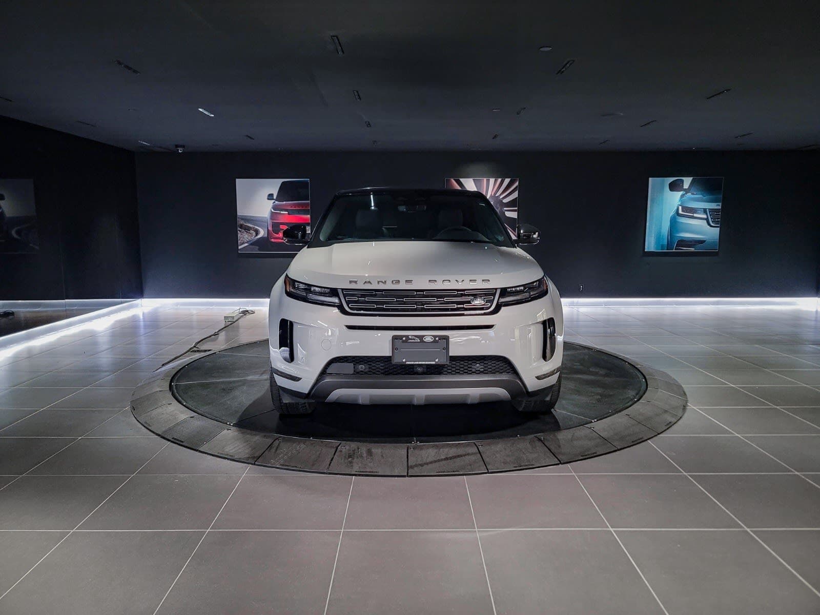 2026 Land Rover Range Rover Evoque S