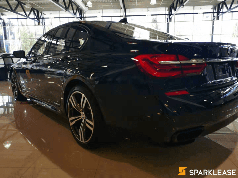 2017 BMW 750i