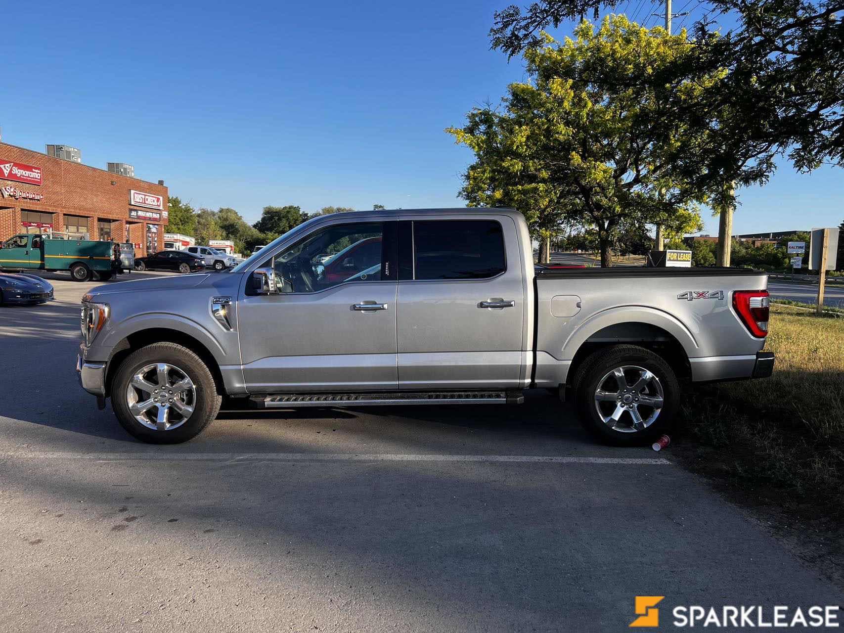 2022 Ford F-150 LARIAT 4WD SuperCrew 5.5' Box