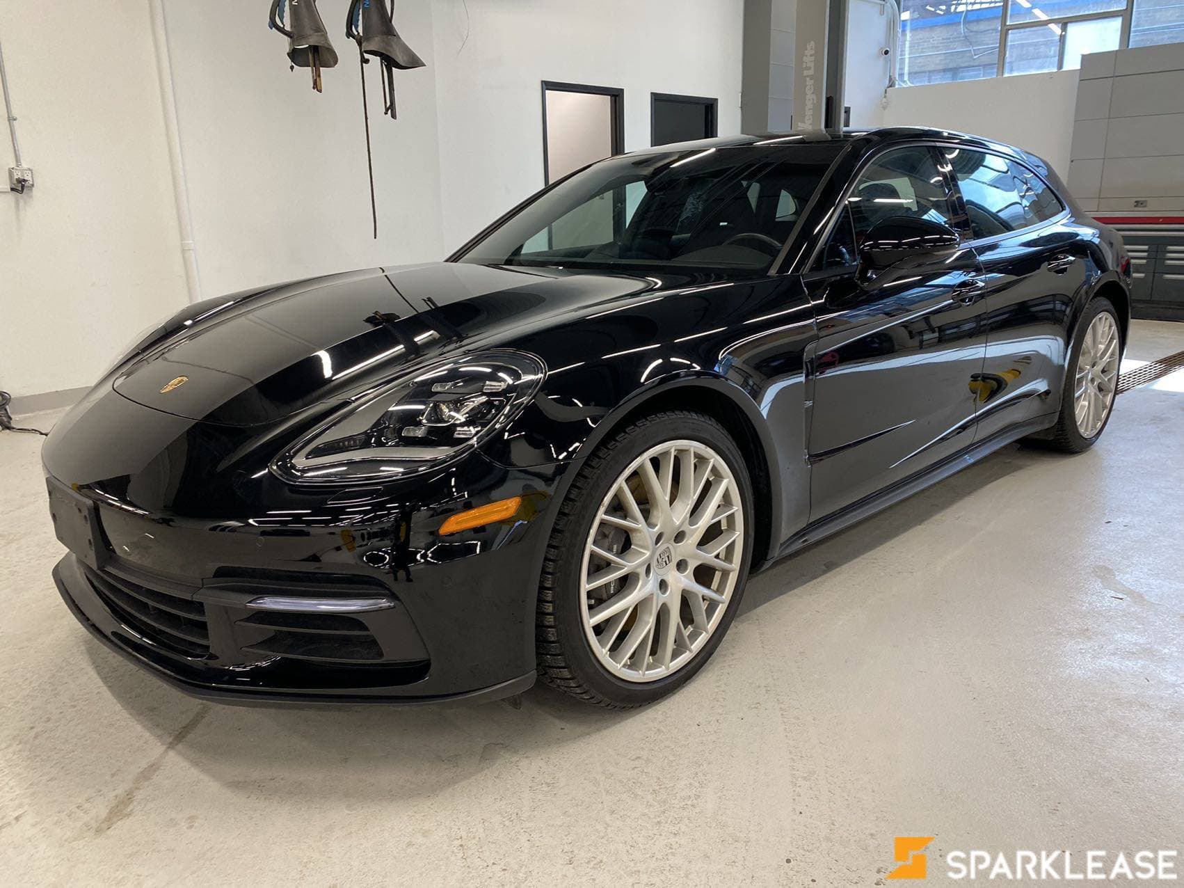 2018 Porsche Panamera 4 ST