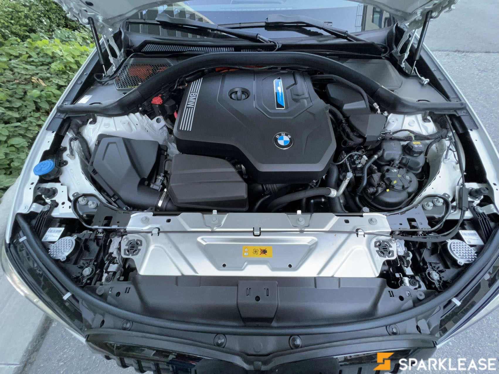 2022 BMW 3 Series 330e Plug-In Hybrid