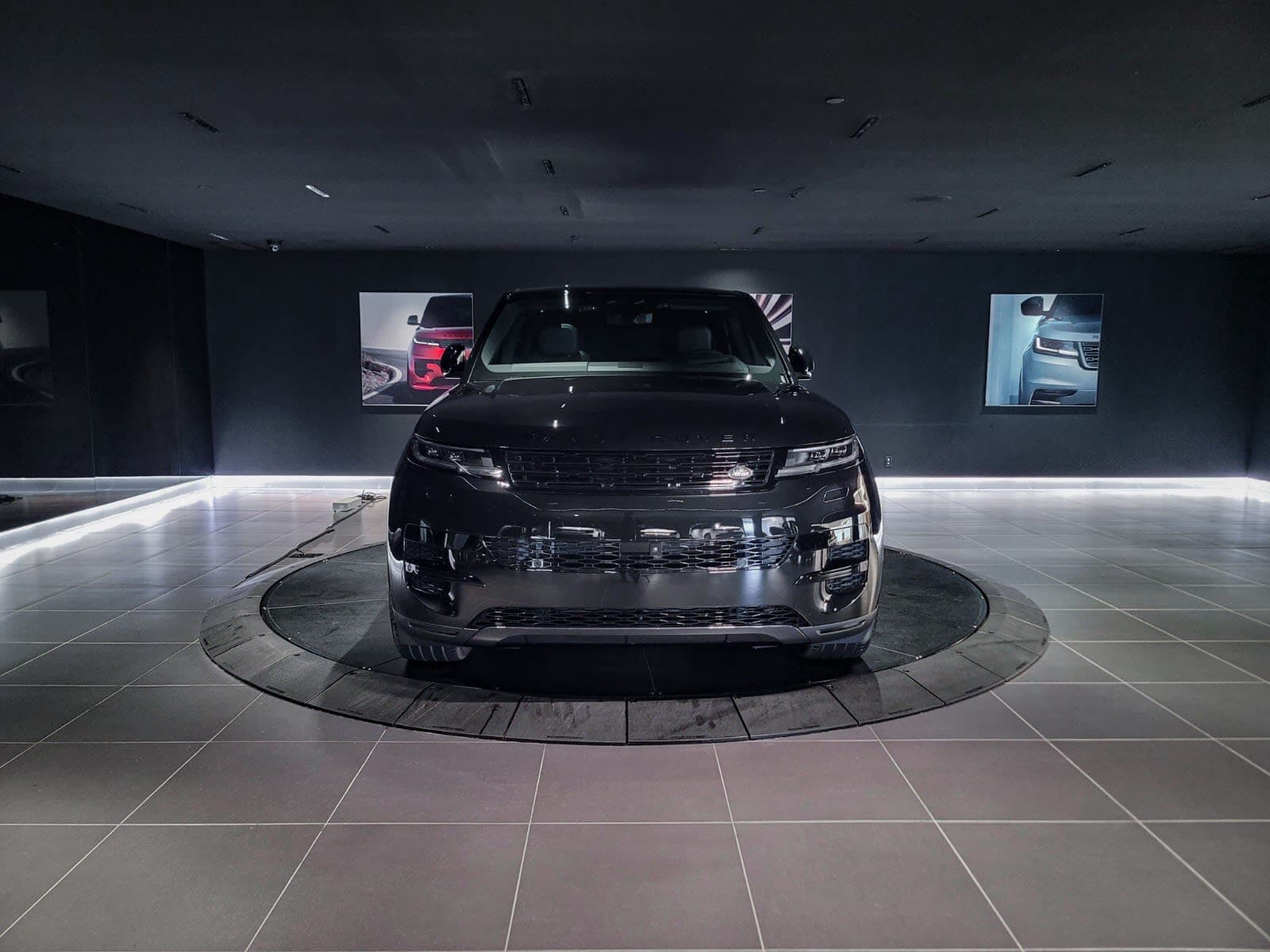 2026 Land Rover Range Rover Sport S