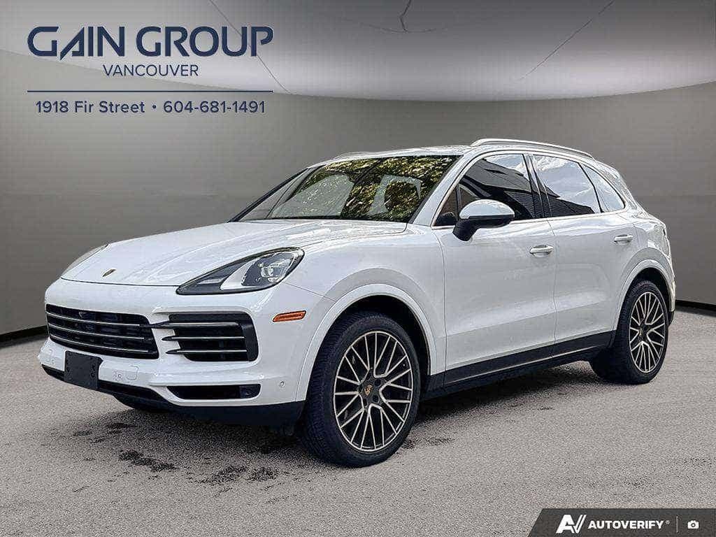 2022 Porsche Cayenne Clean carfax, with factory warranty; excellent con