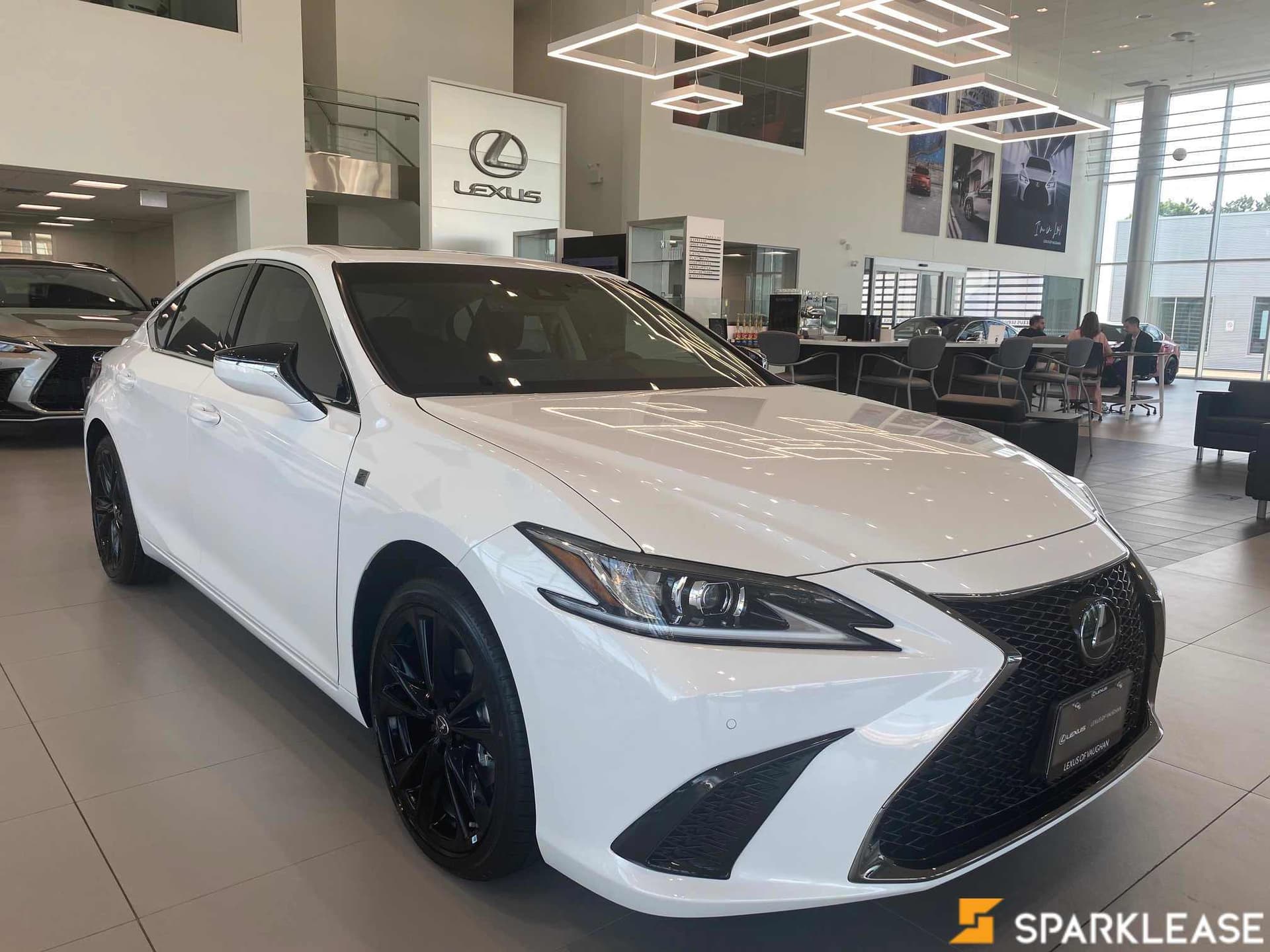 2023 Lexus ES300h Sport design 