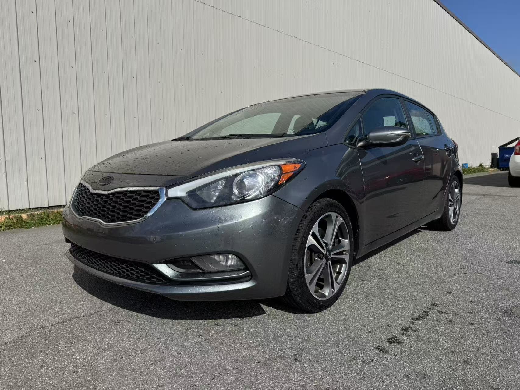2016 Kia Forte 5-Door 5dr HB Auto LX+. N...