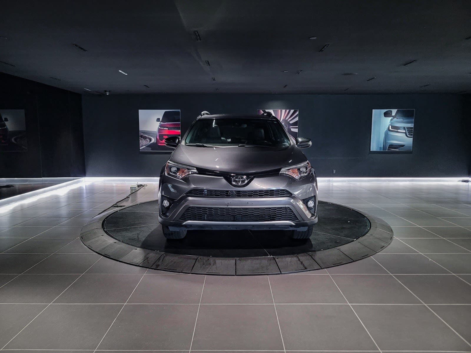 2018 Toyota RAV4 SE