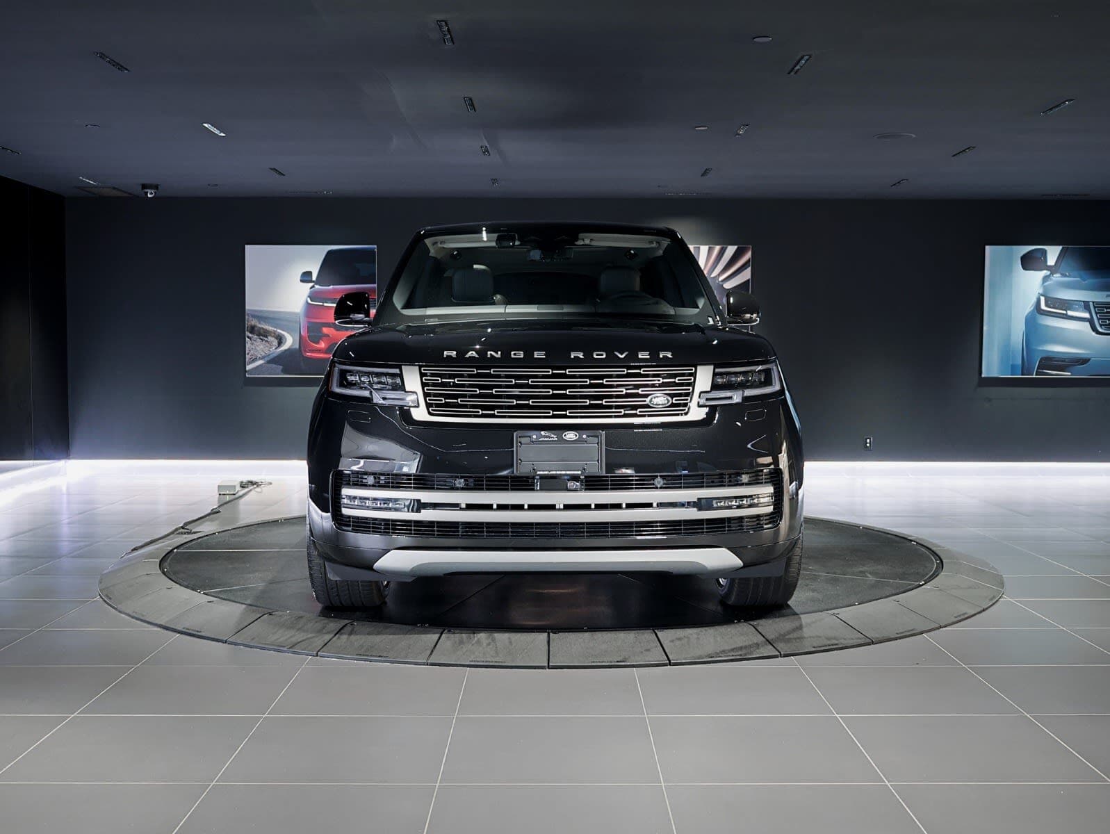 2026 Land Rover Range Rover SE