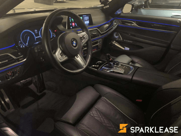 2018 BMW M760i