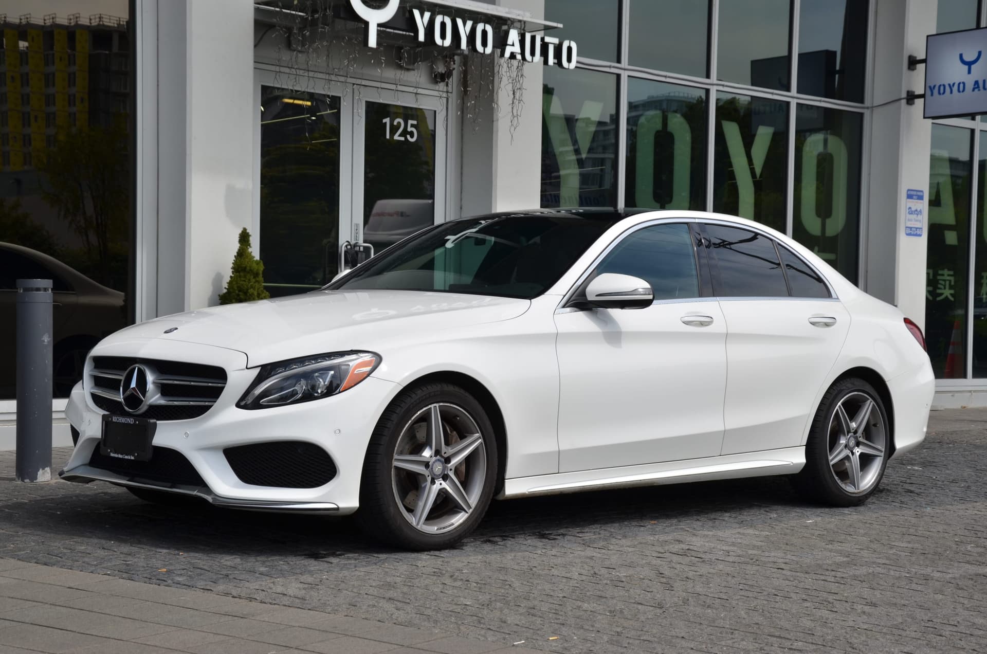 2016 Mercedes-Benz C-Class 4dr Sdn C 300 4MATIC