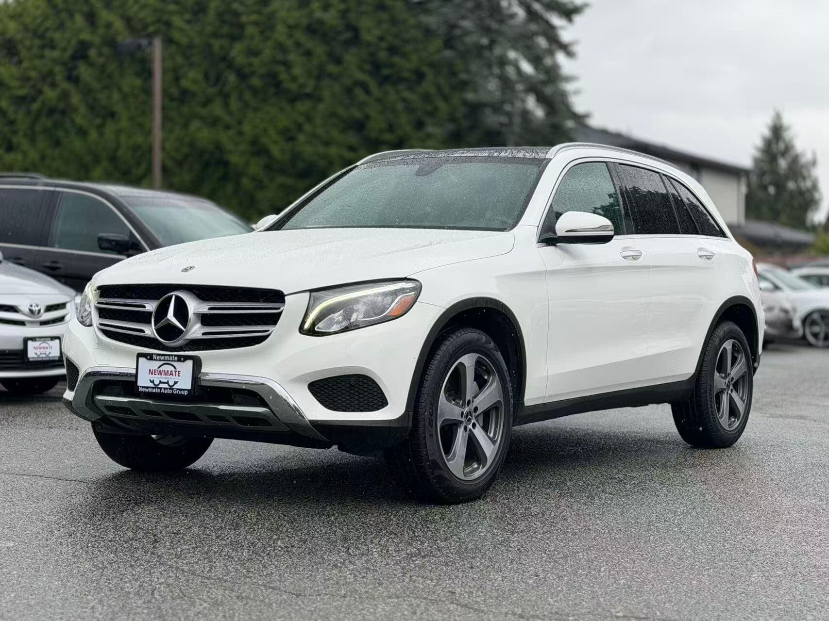 2019 Mercedes-Benz GLC-Class GLC 300 4MATIC. LOCAL BC VEHICLE. NO ACCIDENT. LOW KILOMETRES.
