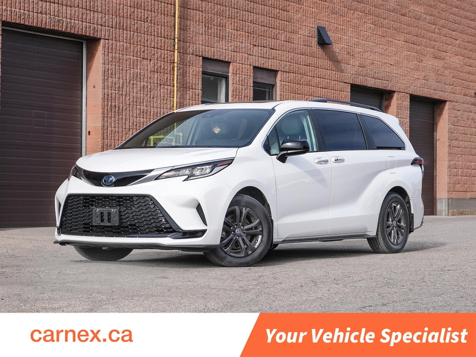 2024 Toyota Sienna XSE 7-Passenger