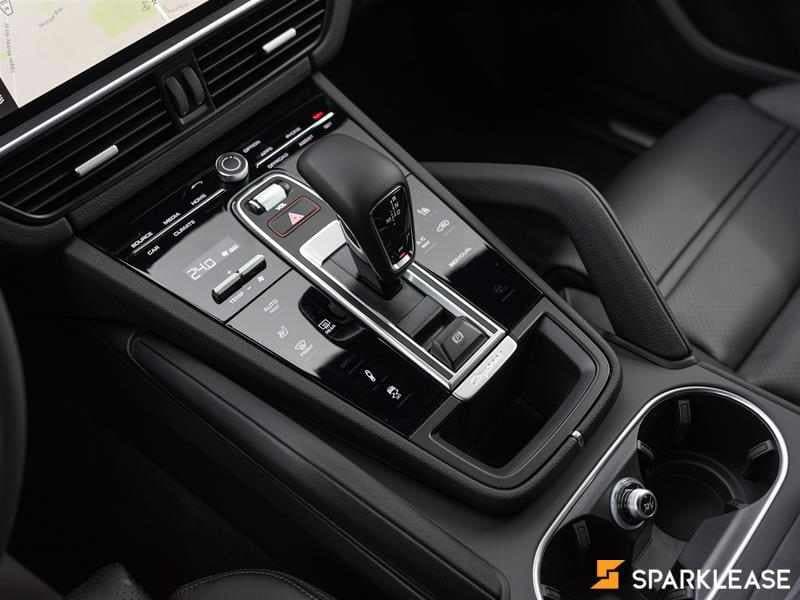2023 Porsche Cayenne E-Hybrid AWD