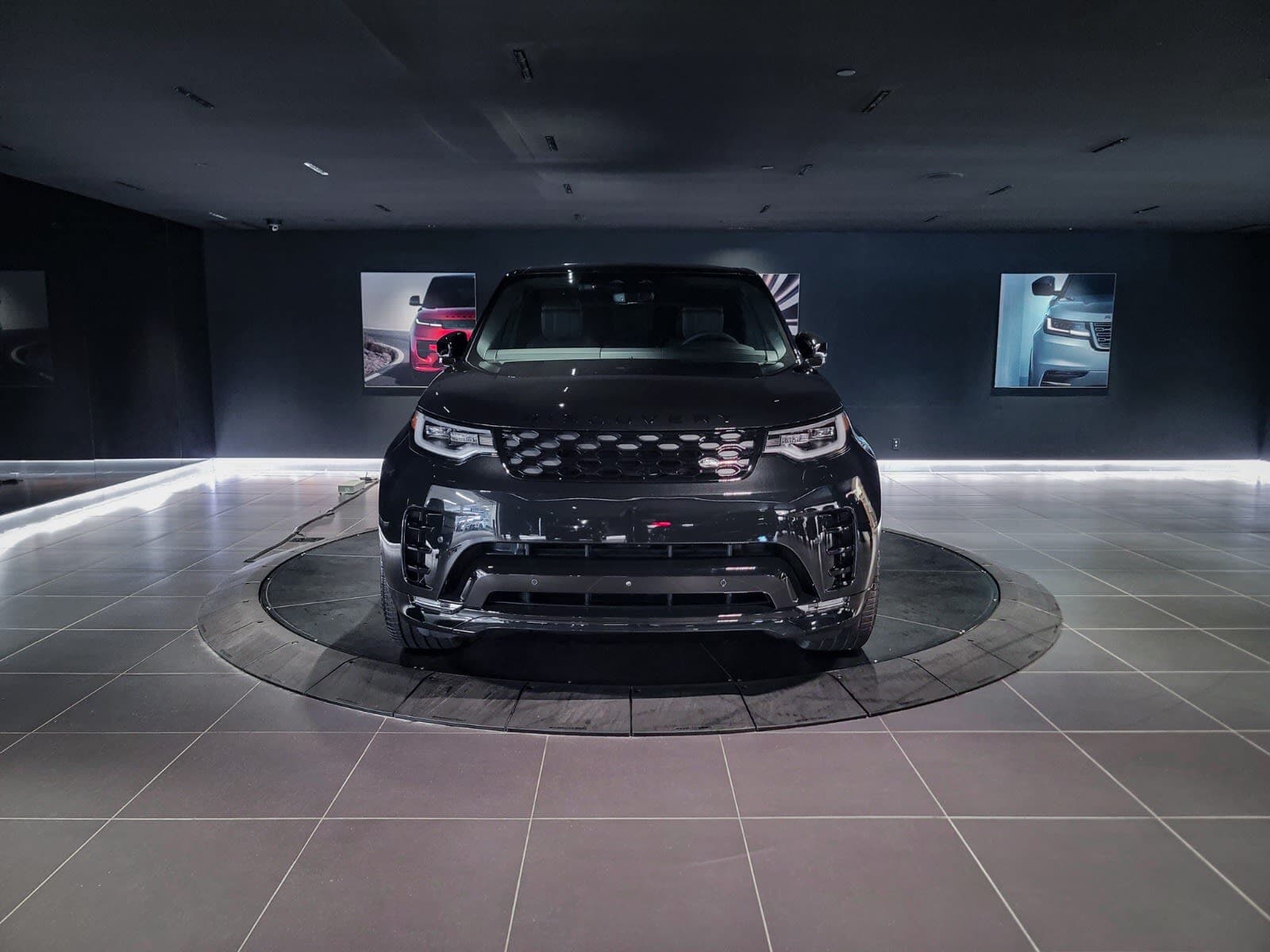 2026 Land Rover Discovery Dynamic SE