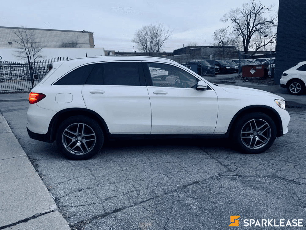 2017 Mercedes-Benz GLC300