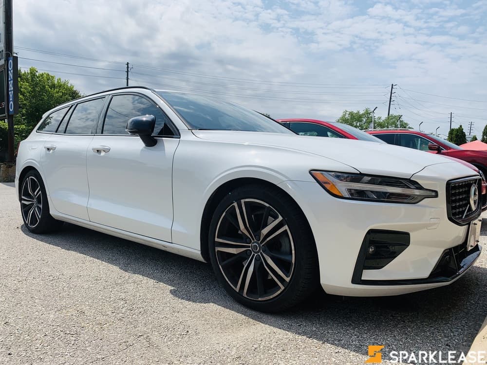 2021 Volvo V60 T6 R-design 运动款顶配