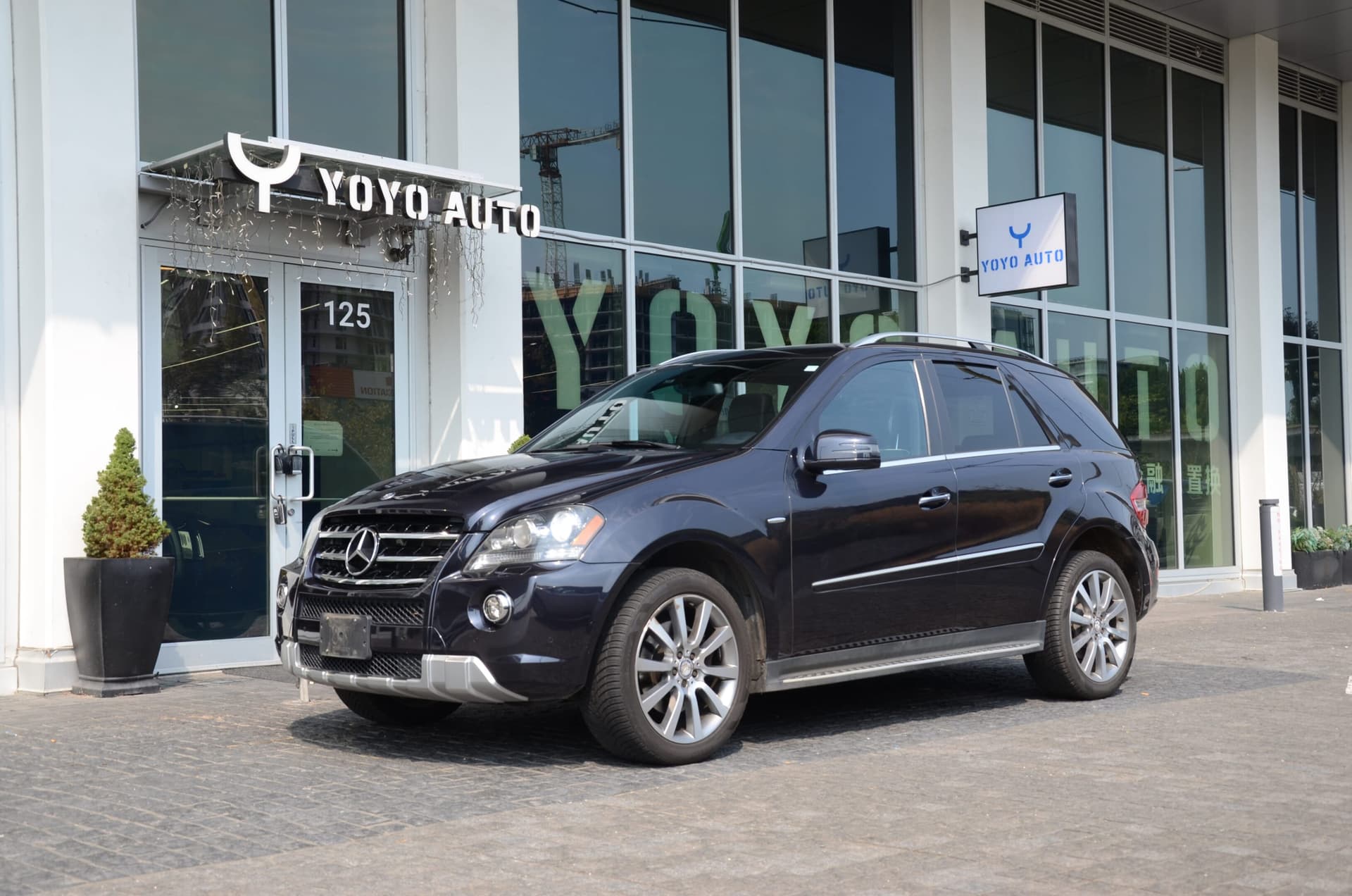 2011 Mercedes-Benz M-Class 4MATIC 4dr ML 550
