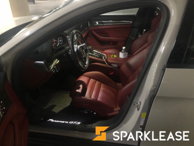 2020 Porsche Panamera GTS Turisum