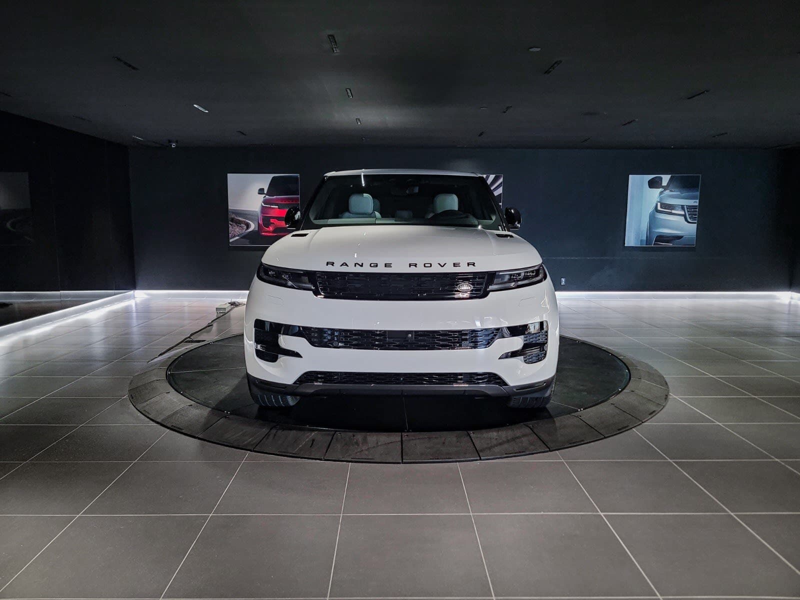 2026 Land Rover Range Rover Sport S