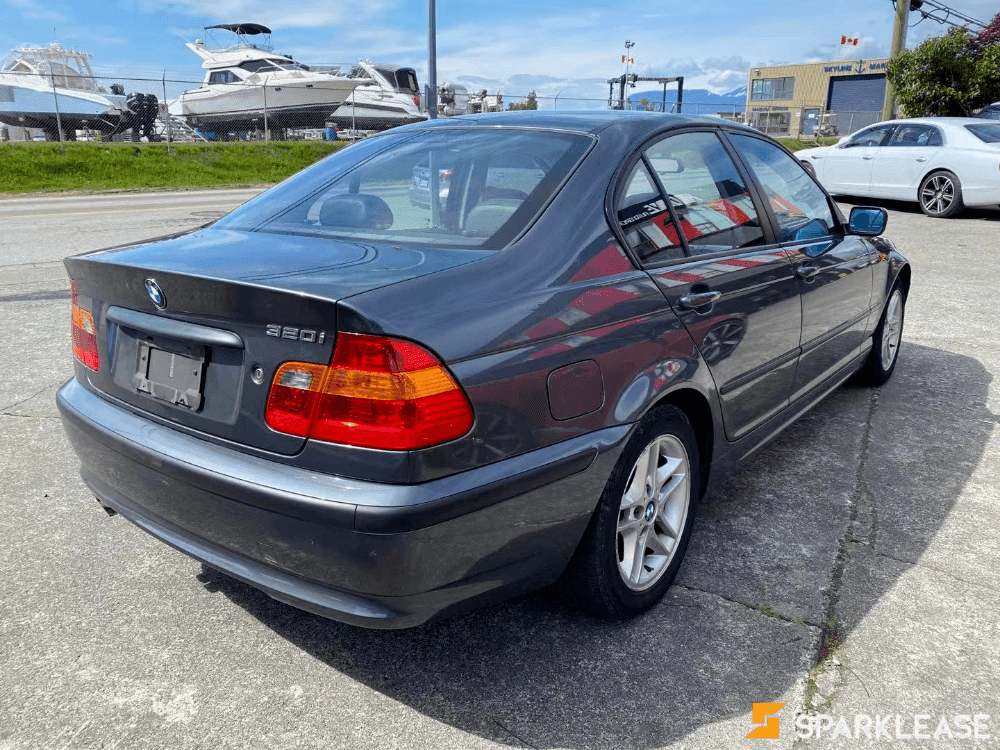 2003 BMW 320
