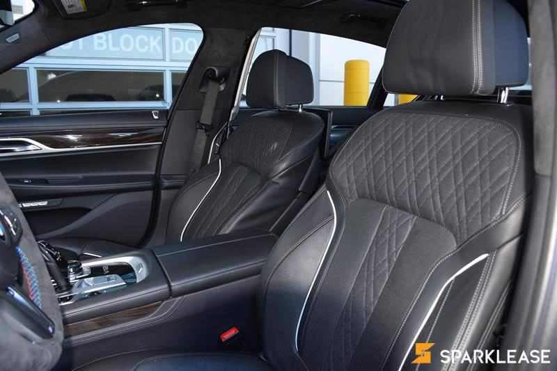 2018 BMW 7 Series M760Li xDrive Sedan