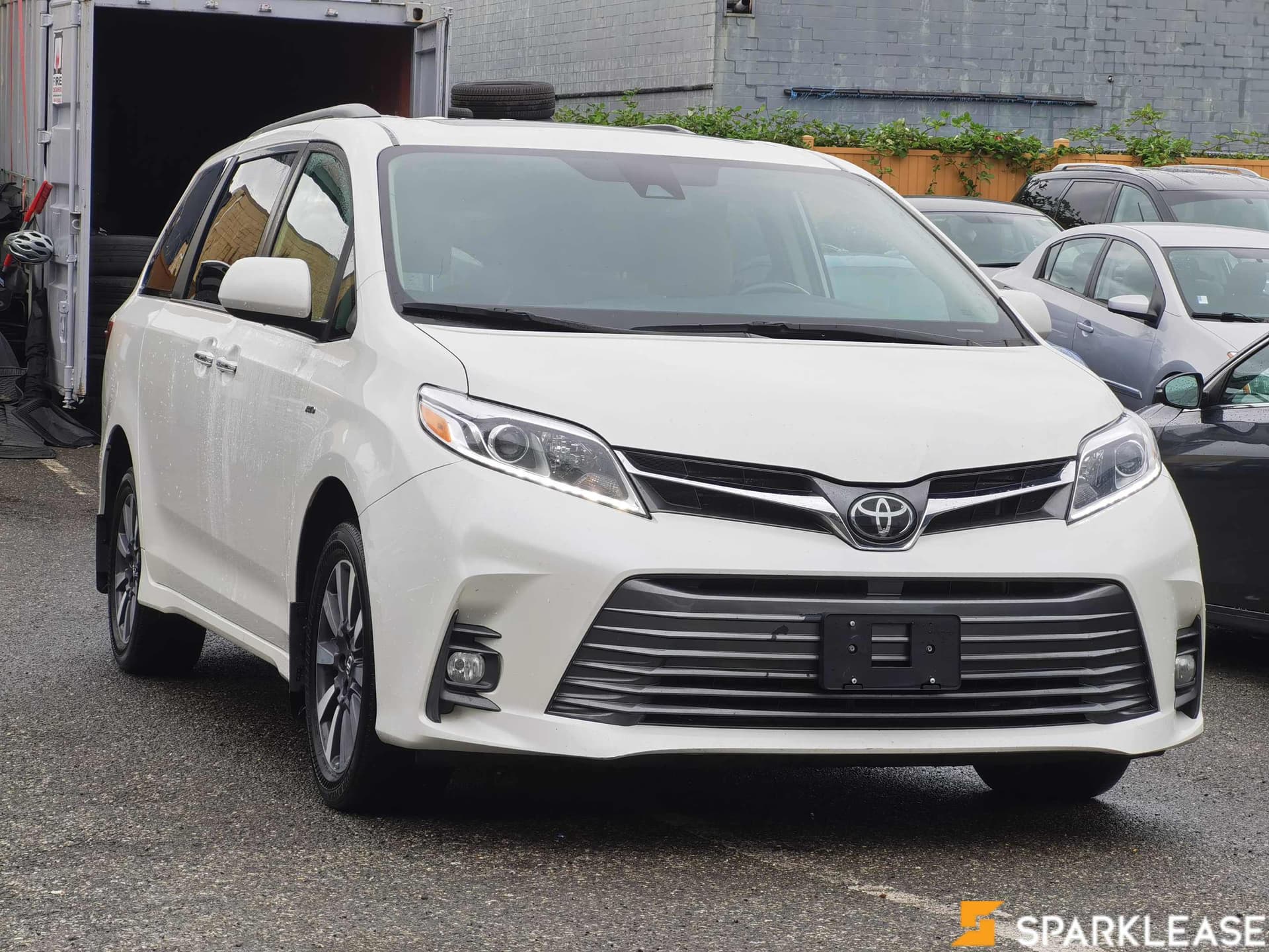 2020 Toyota Sienna XLE 7-Passenger AWD