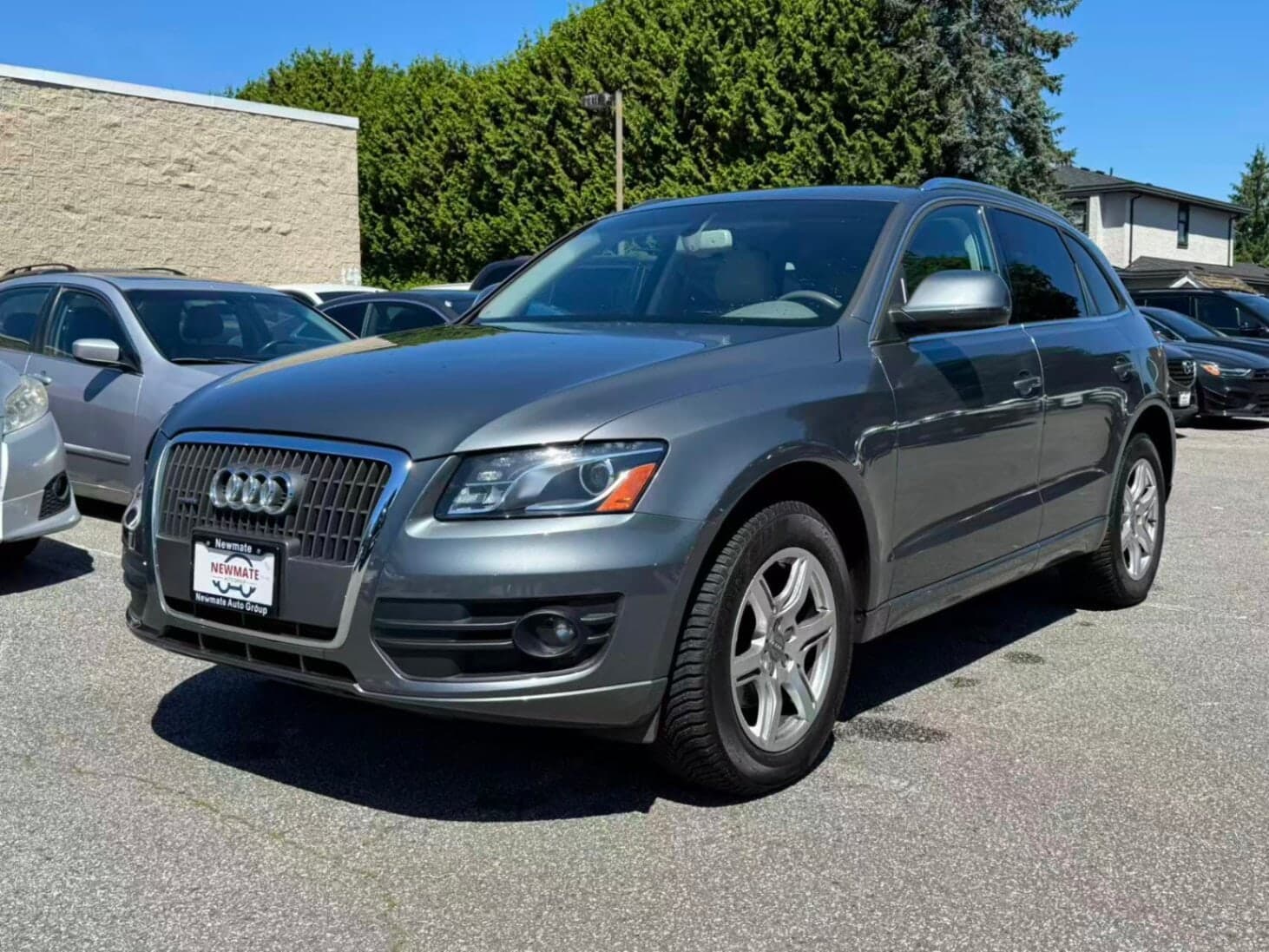 2012 Audi Q5 2.0T quattro Premium. LOCAL BC VEHICLE. ONE OWNER. NO ACCIDENT. LOW KILOMETRES.
