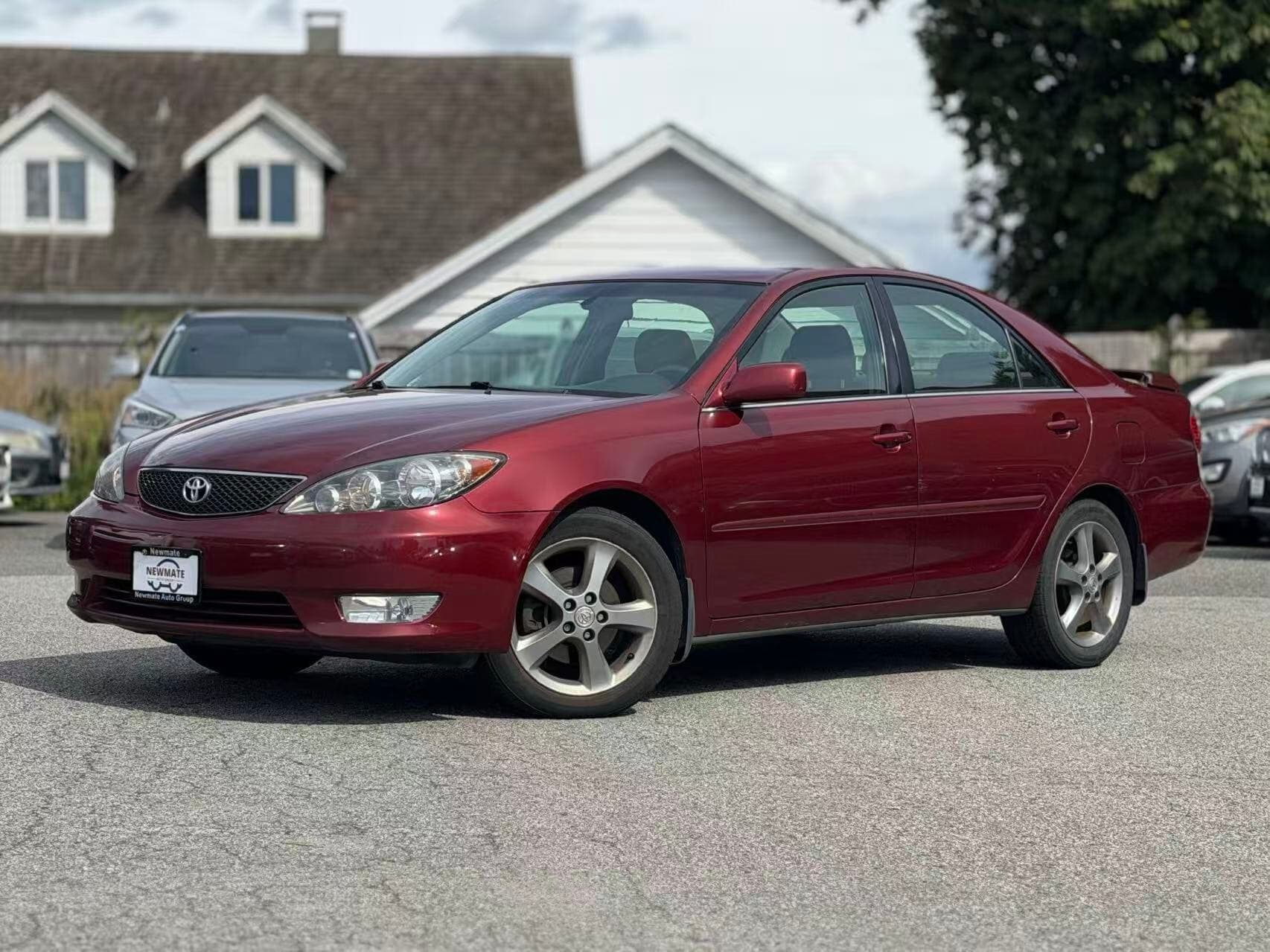 2005 Toyota Camry SE V6. LOCAL BC VEHICLE. RUNS GREAT.