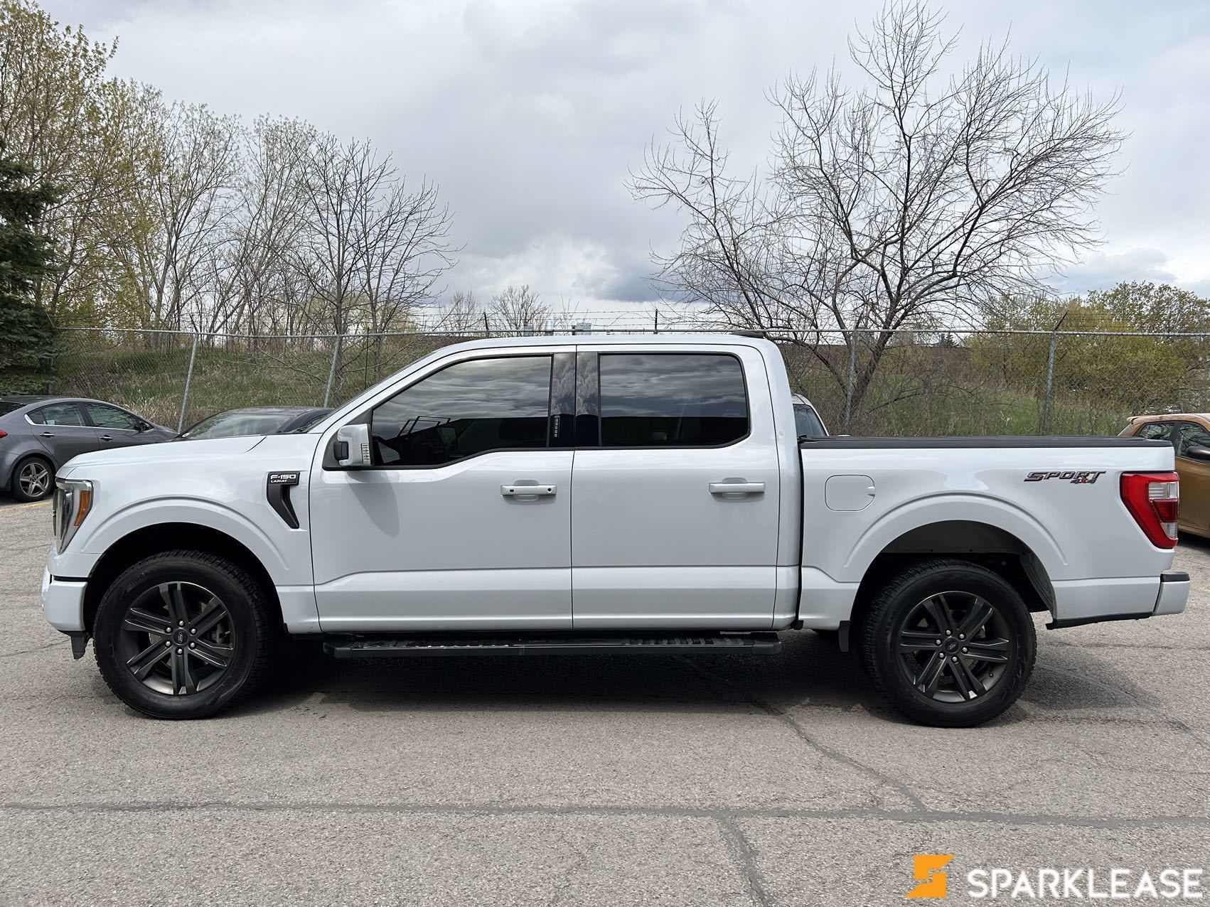 2022 Ford F-150 LARIAT 4WD SuperCrew 5.5' Box