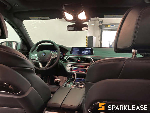 2019 BMW 750i