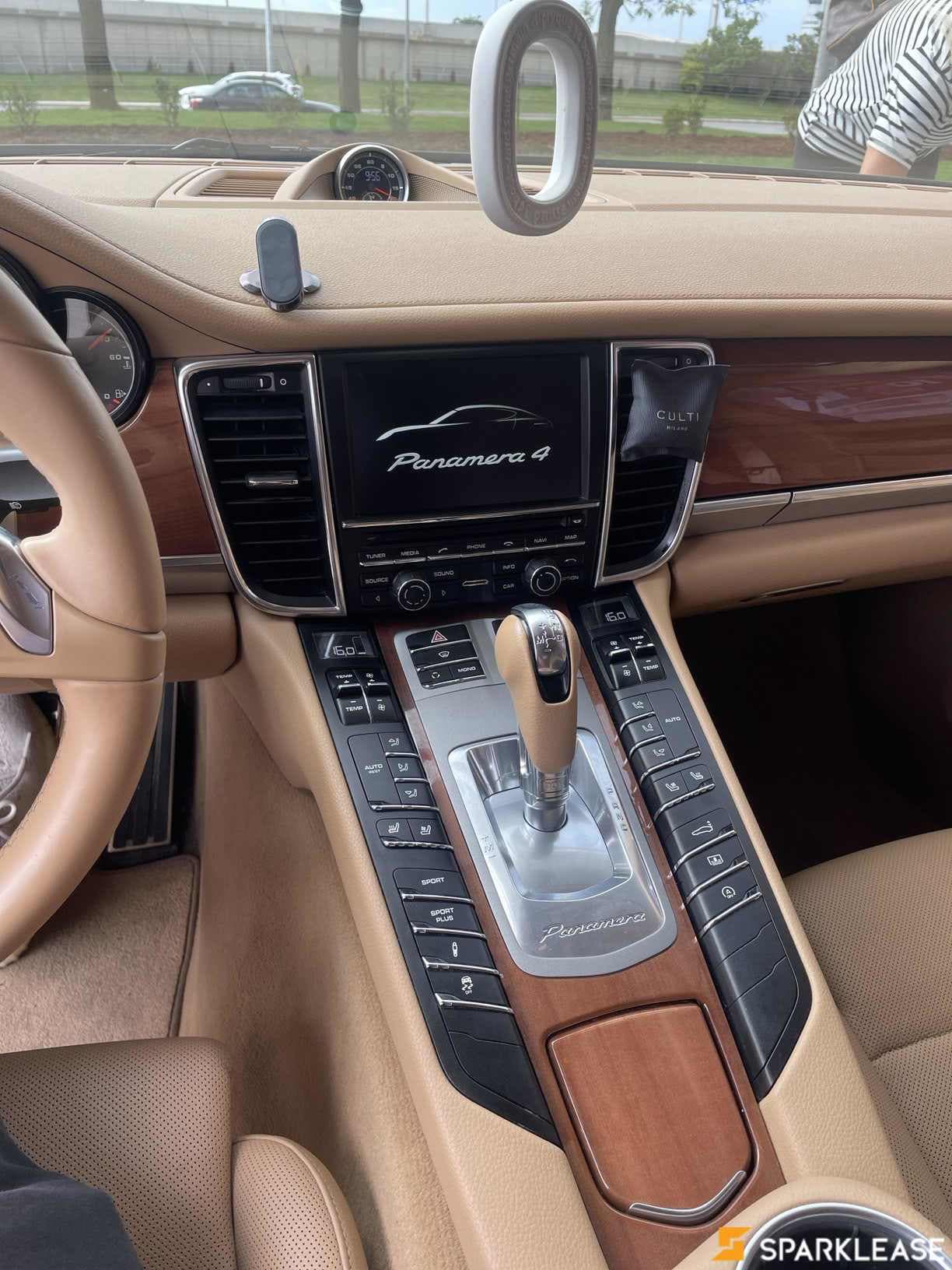 2013 Porsche Panamera 4dr HB 4