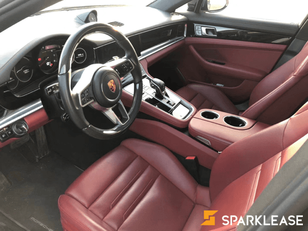 2018 Porsche Panamera 4