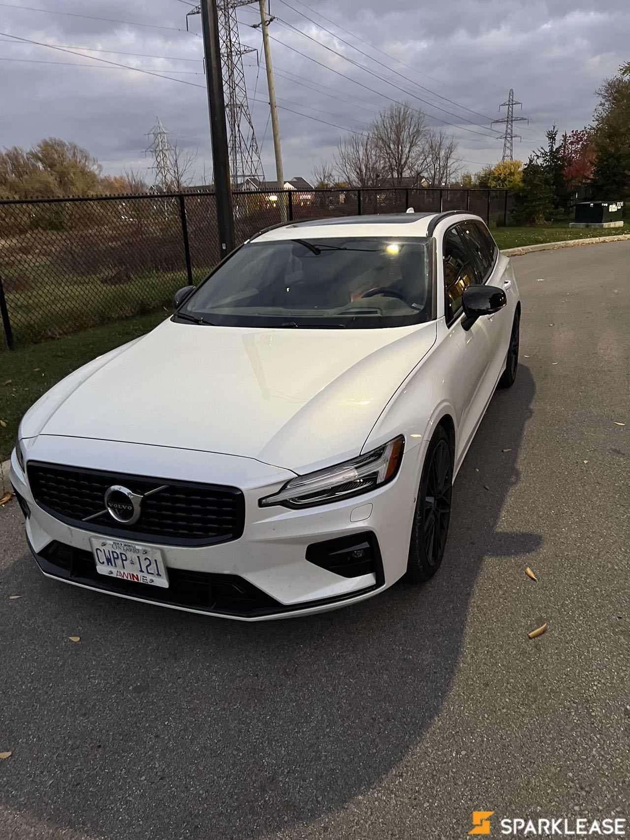 2022 Volvo V60 T6 AWD R-Design