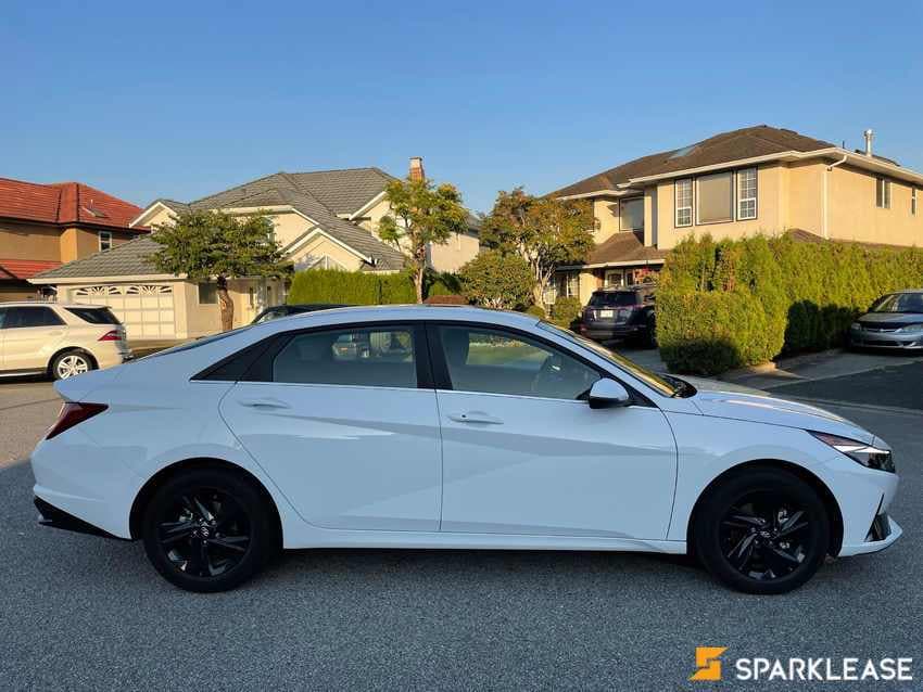 2022 Hyundai Elantra Hybrid Preferred DCT