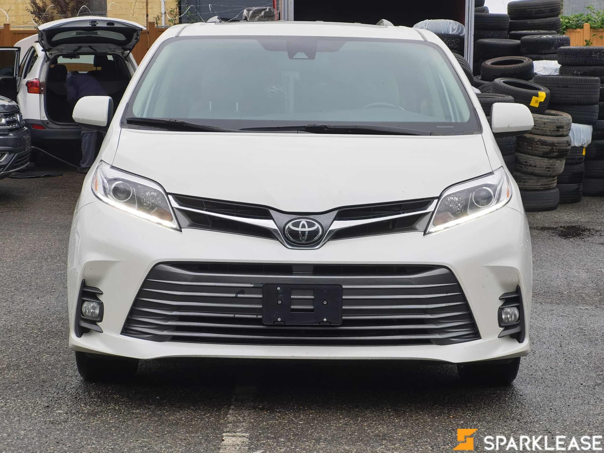 2020 Toyota Sienna XLE 7-Passenger AWD