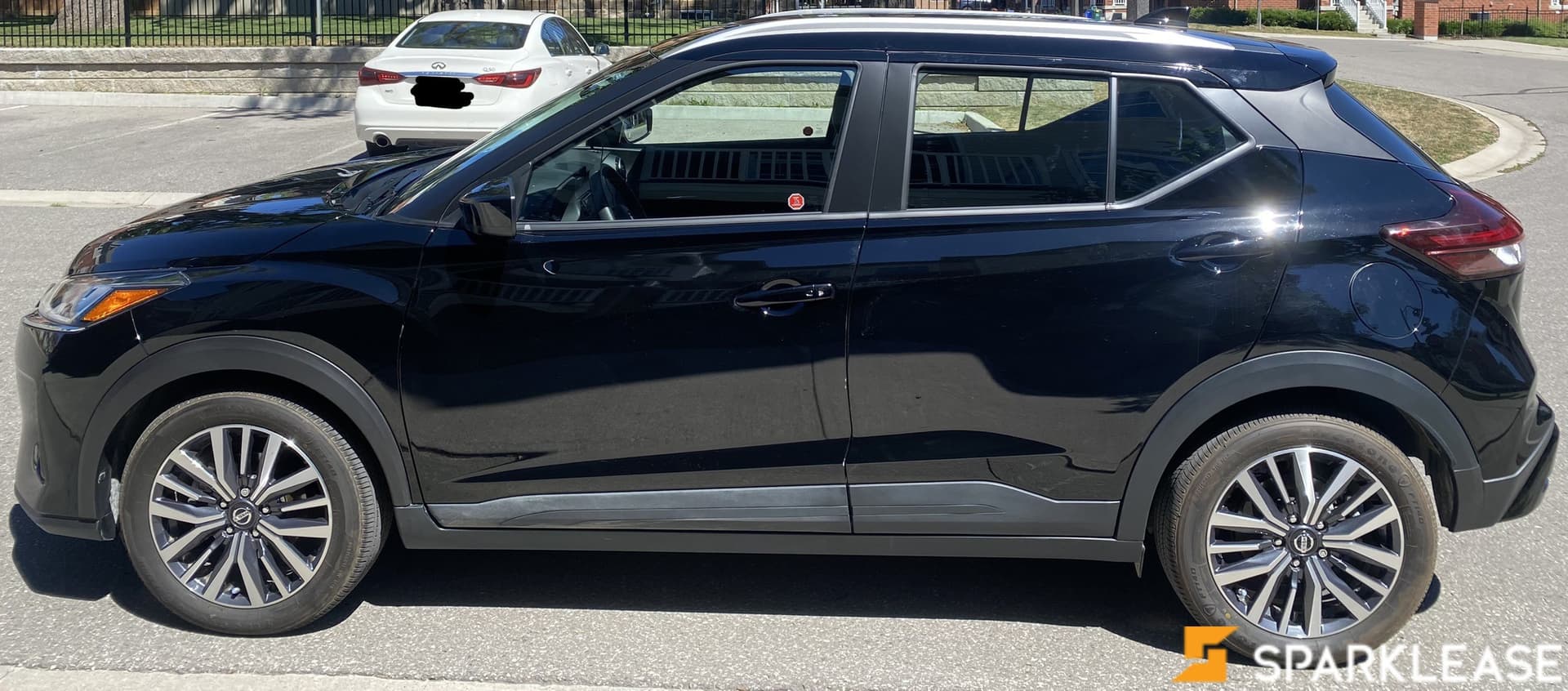 2021 Nissan Kicks SV FWD