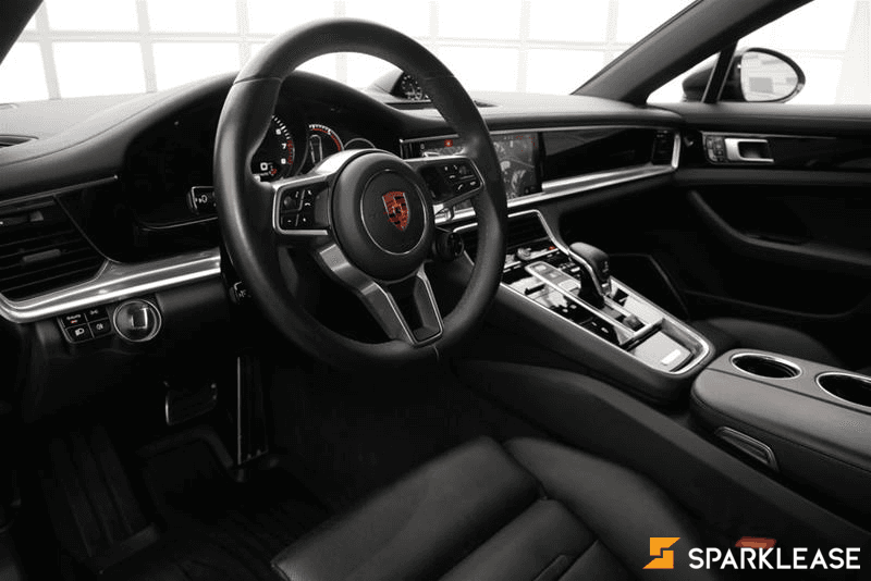 2018 Porsche Panamera 4