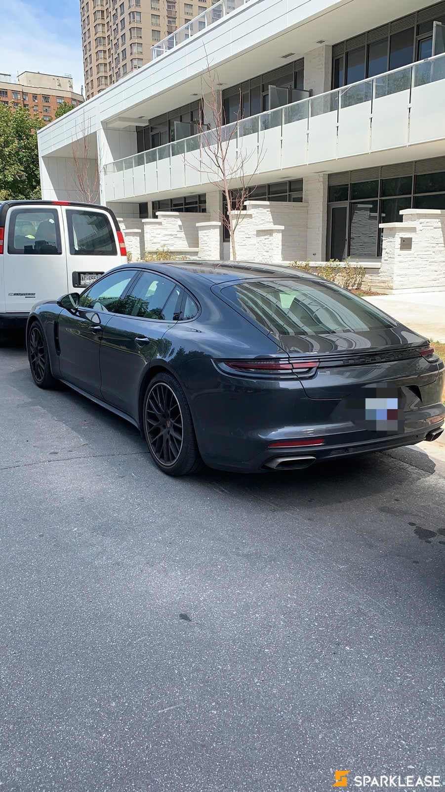 2017 Porsche Panamera 4dr HB Turbo Executive