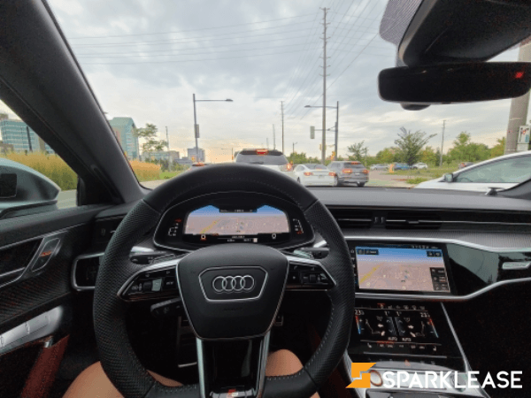 2020白色Audi S6