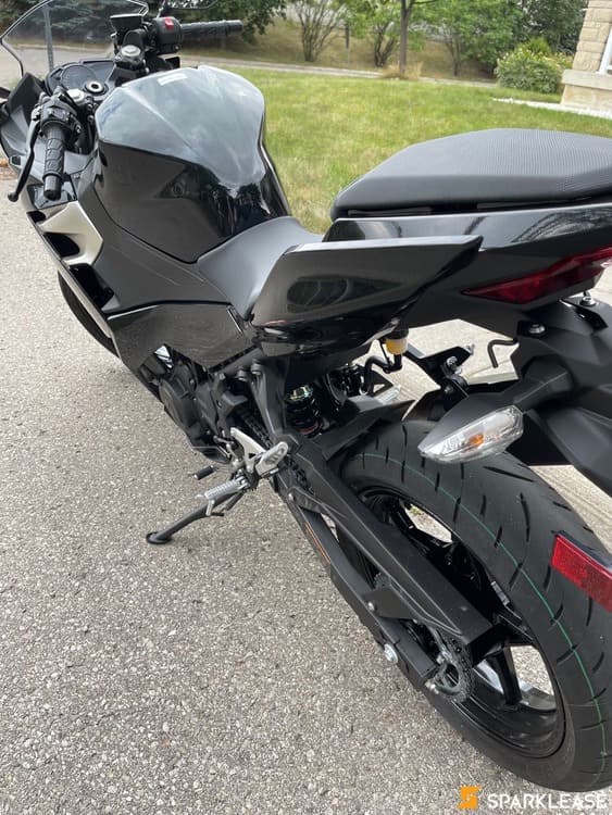 2021 Kawasaki Ninja400