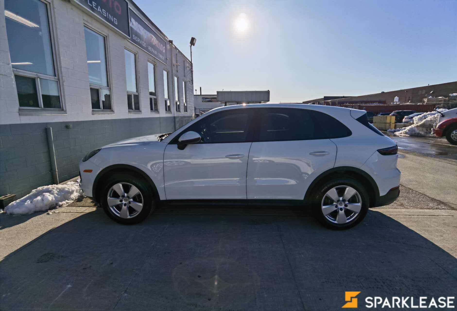 2023 Porsche Cayenne AWD