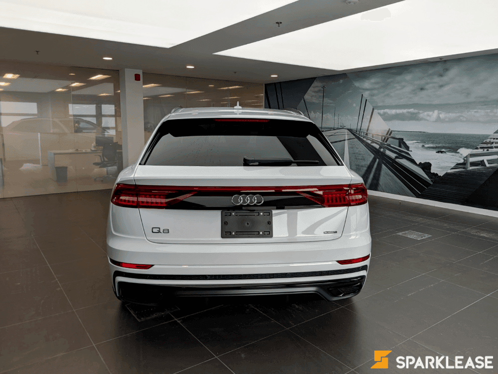 2021 Audi Q8 Technik demo