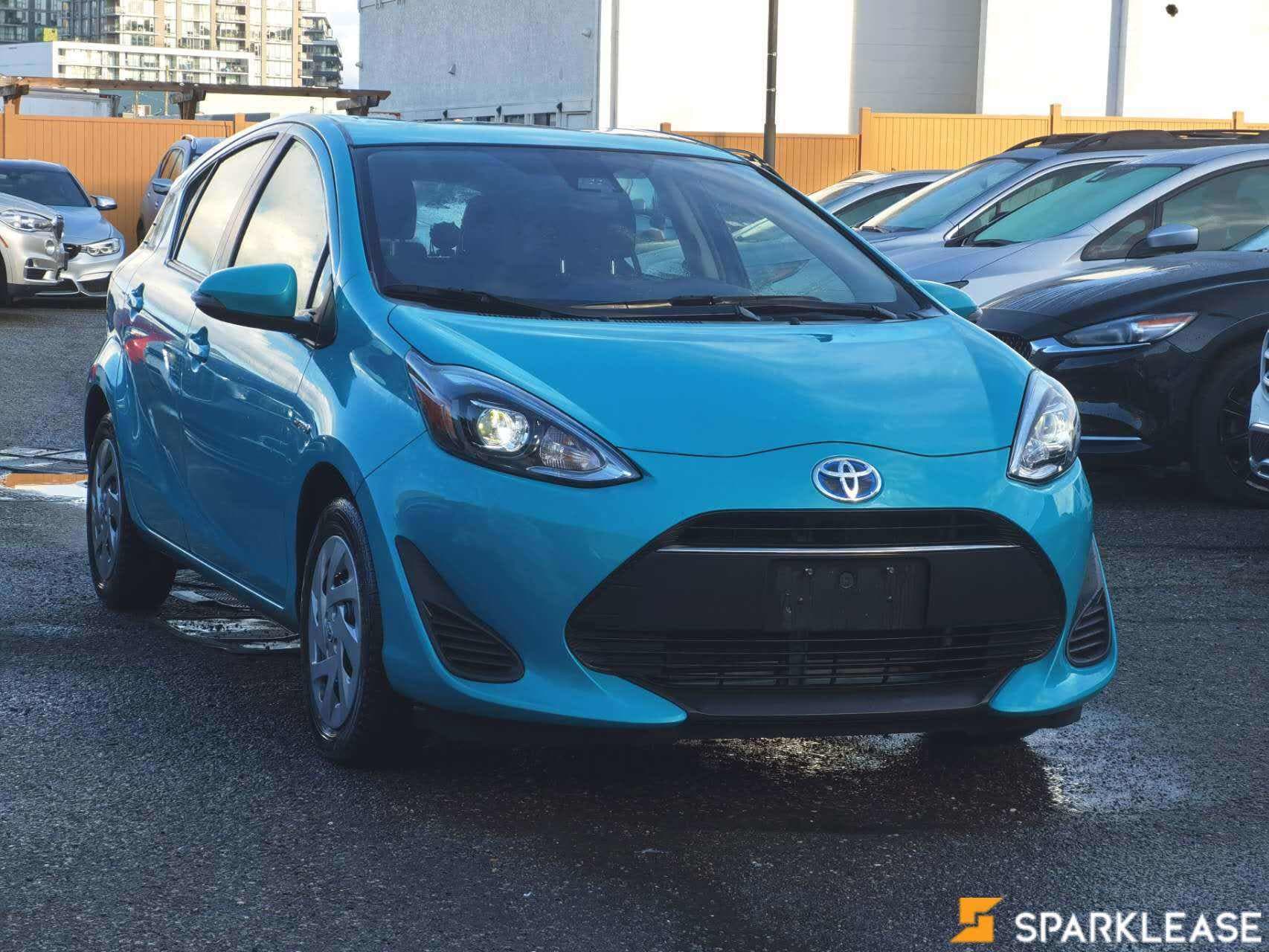 2019 Toyota Prius c Technology Auto
