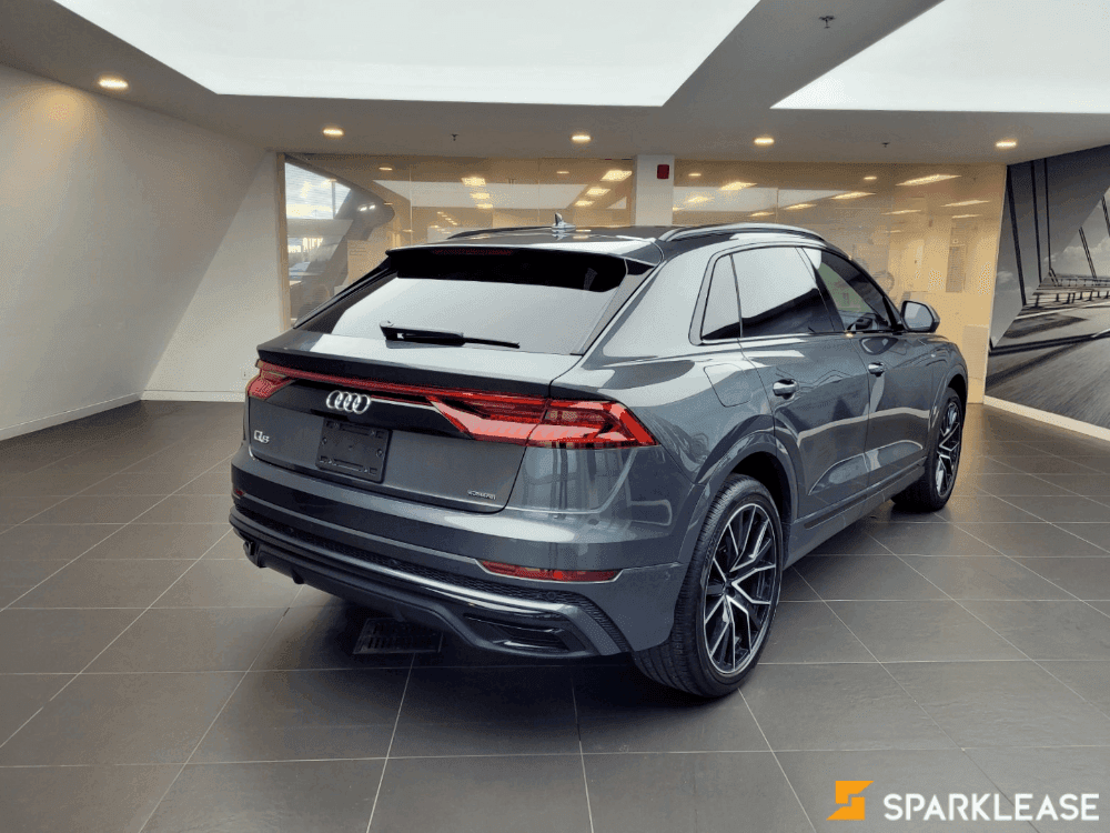 2021 Audi Q8 Progressiv