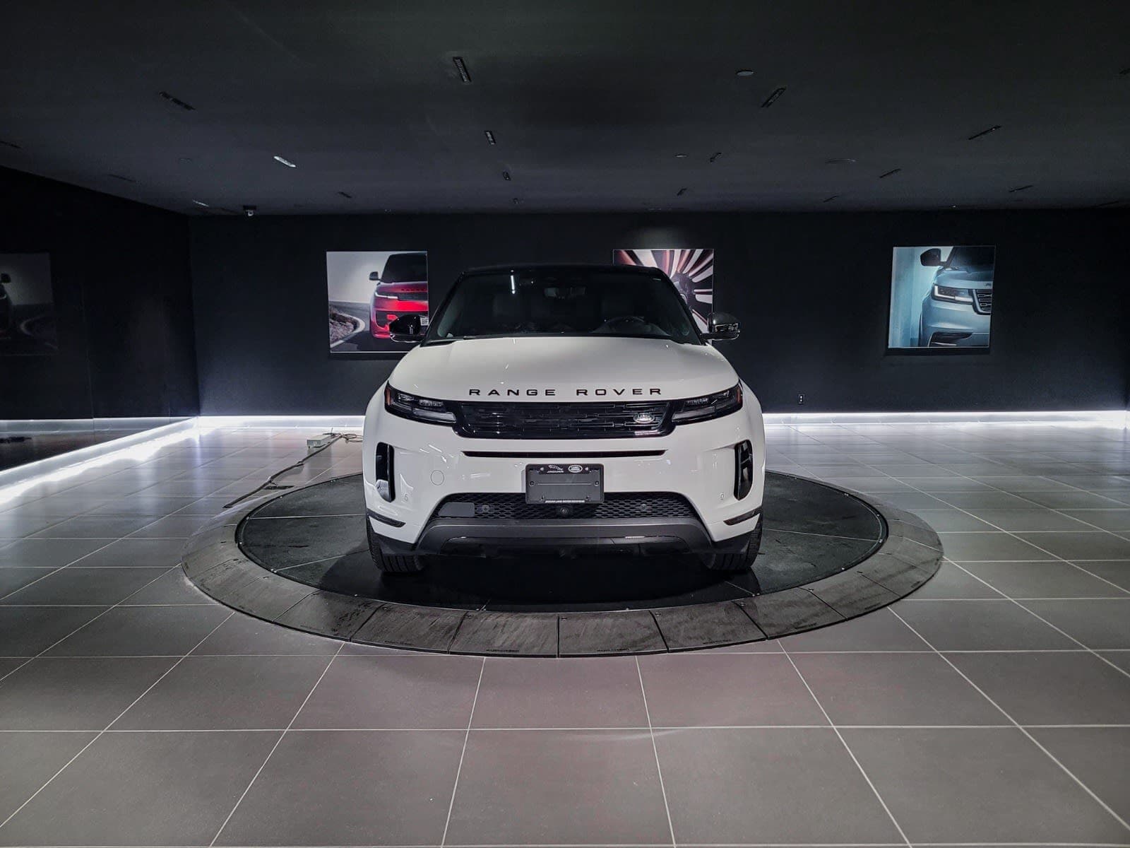 2026 Land Rover Range Rover Evoque S