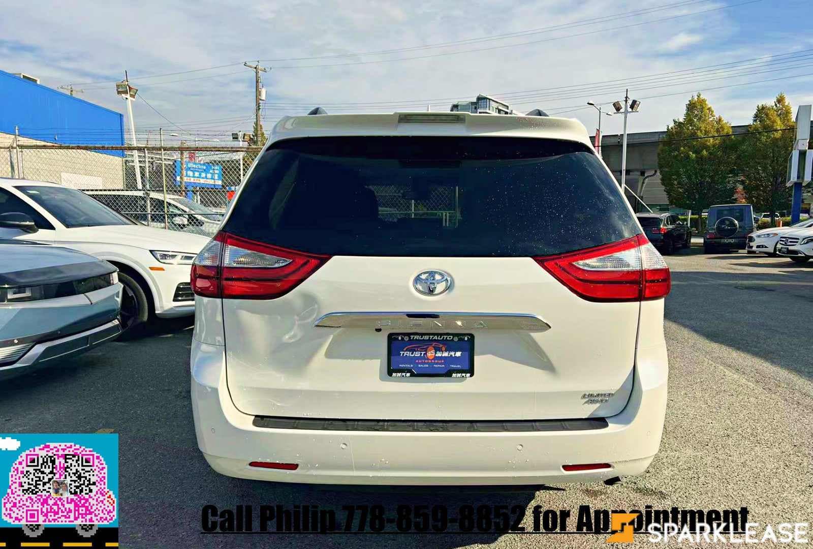 2018 Toyota Sienna XLE 7-Passenger AWD