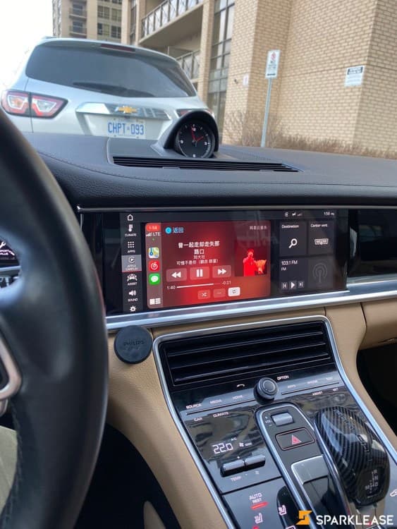 2018 Porsche Panamera 4dr sedan