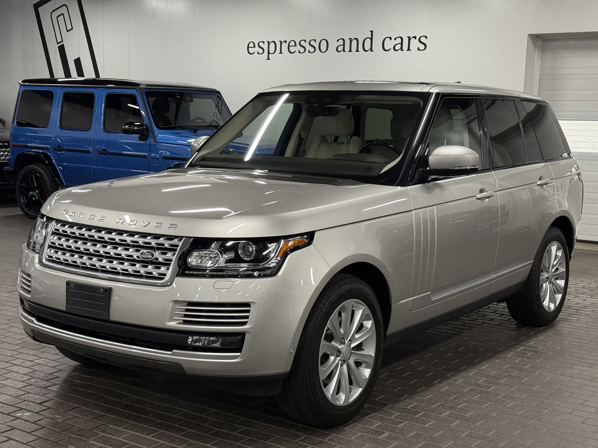 2017 Land Rover  Range Rover  4WD 4dr Td6 HSE 