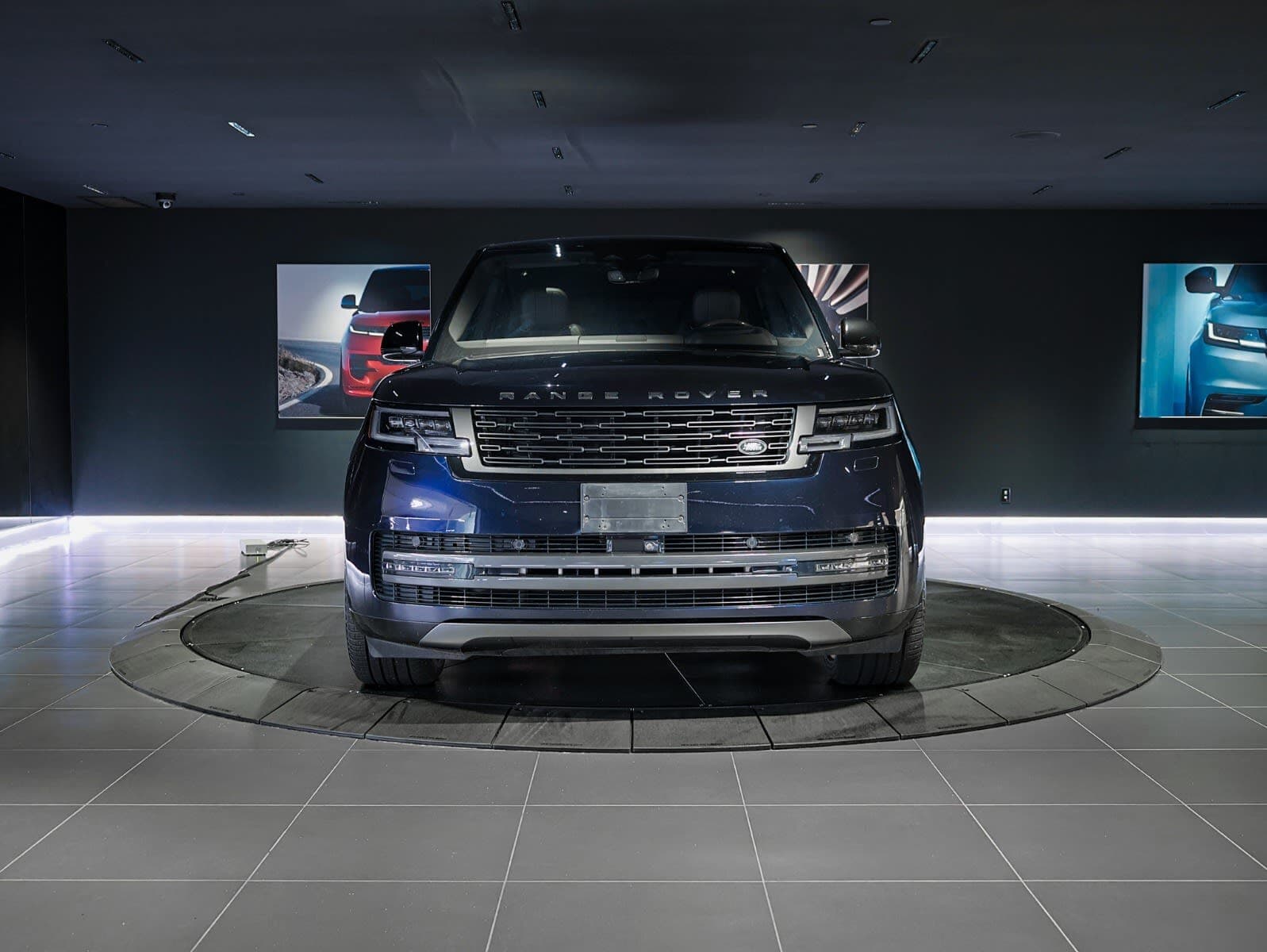 2023 Land Rover Range Rover SE