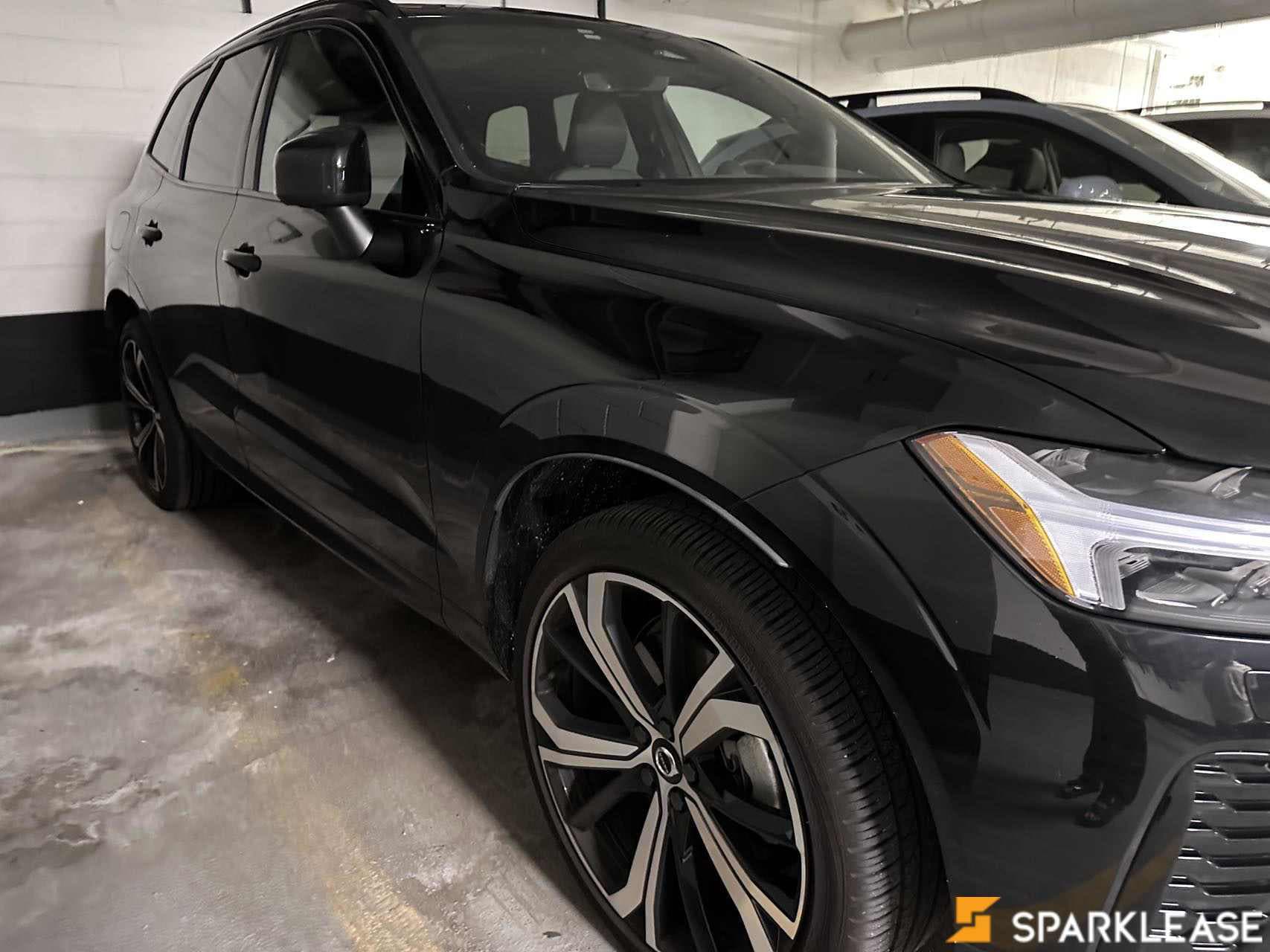 2022 Volvo XC60 B6 AWD R-Design